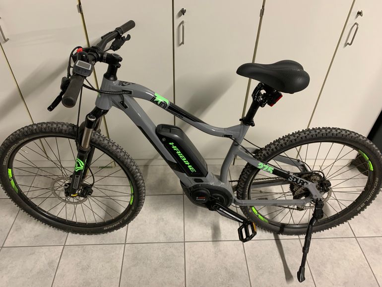 doppelte fahrradtaschen wasserdicht HINATAA für gepäckträger,30L Fahrradtasche doppelt, Fahrradtaschen hinten gepäckträger,Wasserdicht Fahrrad Gepäcktasche mit Regenhülle,Gepäckträgertasche mit Reflektionsbänder (Tarnung) Sport & Freizeit Category:E Bike_Levelnine A Head  1 1/8