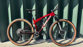 Tweedehands Trek Supercaliber SLR 9.9 Flight Attendant Gen 2 2025 2025 MTB