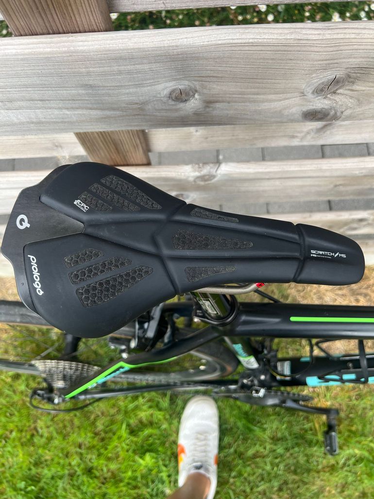 Käytetty Bianchi Nirone Shimano 105 2016 Road & Gravel — kuva 5 / 9