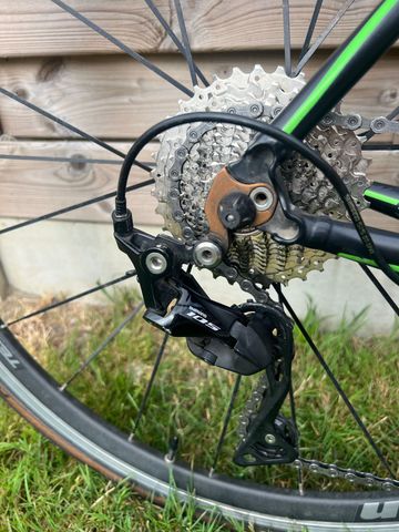 Used Bianchi Nirone Shimano 105 2016 Road & Gravel, Black — image 4 of 9