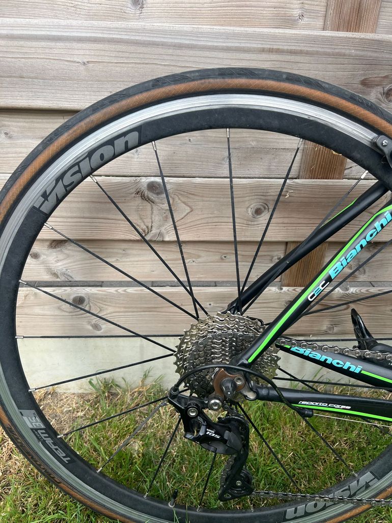 Käytetty Bianchi Nirone Shimano 105 2016 Road & Gravel — kuva 7 / 9
