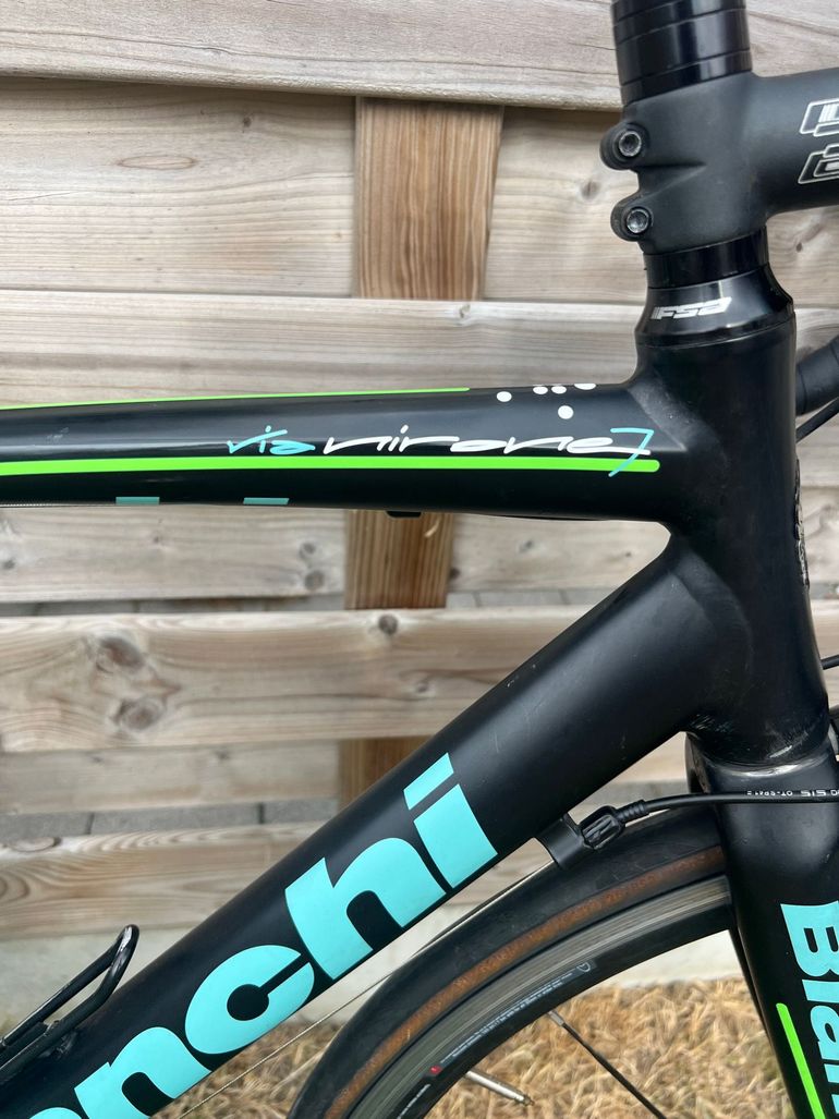Käytetty Bianchi Nirone Shimano 105 2016 Road & Gravel — kuva 2 / 9