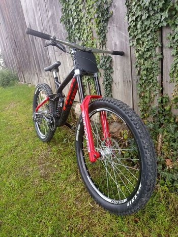 Trek Session 88 DH 27.5 2017 2017 Mountainbike usato, Nero — immagine 6 di 6