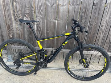 Giant tout suspendu Custom Shimano Deore 2020 Mountainbike usato, Nero — immagine 1 di 3