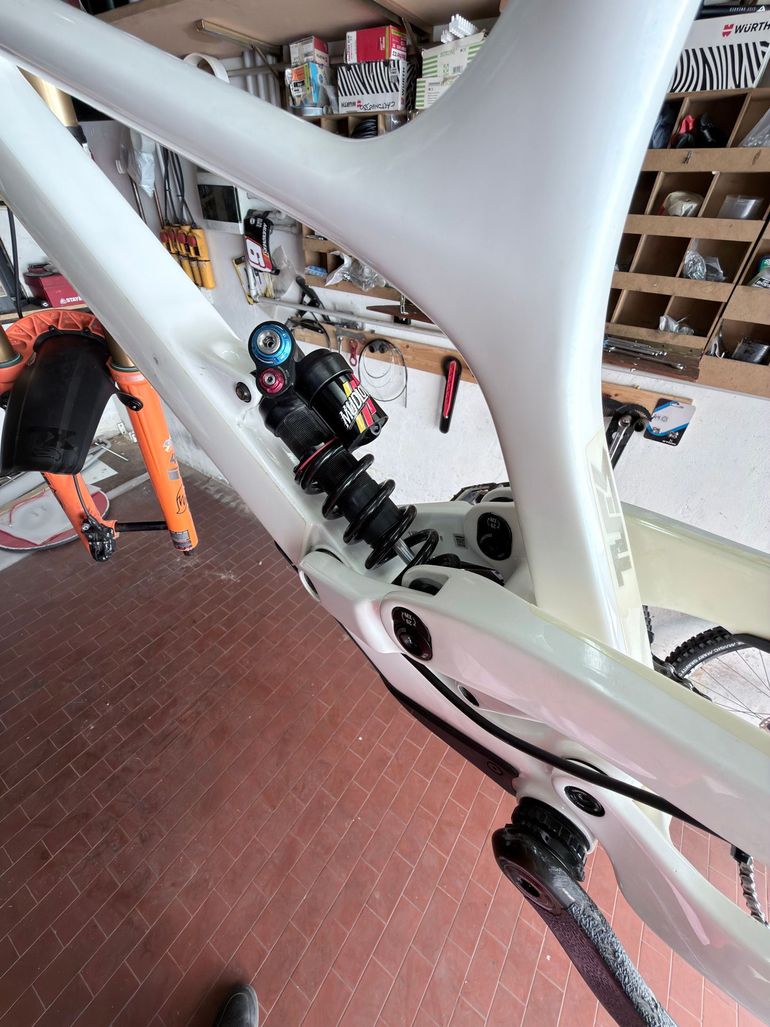 YT Industries Tues 29 CORE 4 2025 Frameset 2025 Mountainbike d'occasion — image 3 sur 4