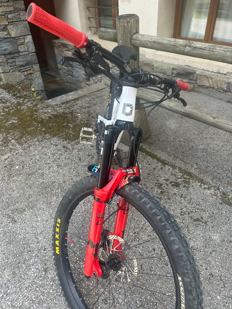 Tweedehands Commencal CLASH 2026 2026 Mountainbike — afbeelding 6 van 6