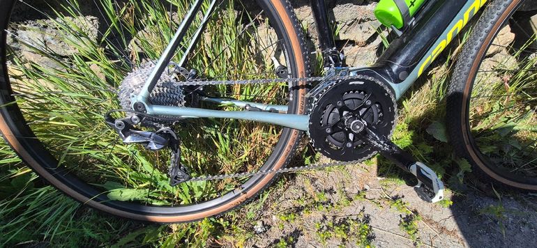 Gebrauchtes Cannondale Synapse Neo Shimano Deore XT Di2 2019 Road & Gravel, Grün — Bild 3 von 4