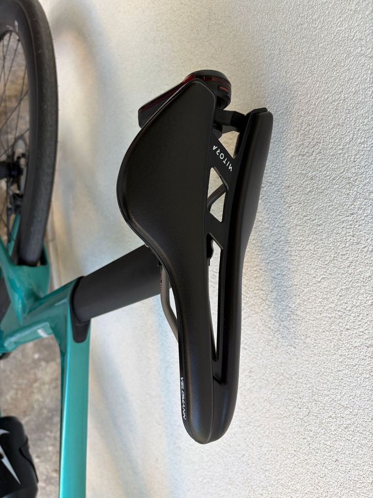 Brugt Bianchi Oltre Comp Ultegra Di2 2025 2025 Road & Gravel — billede 7 af 12