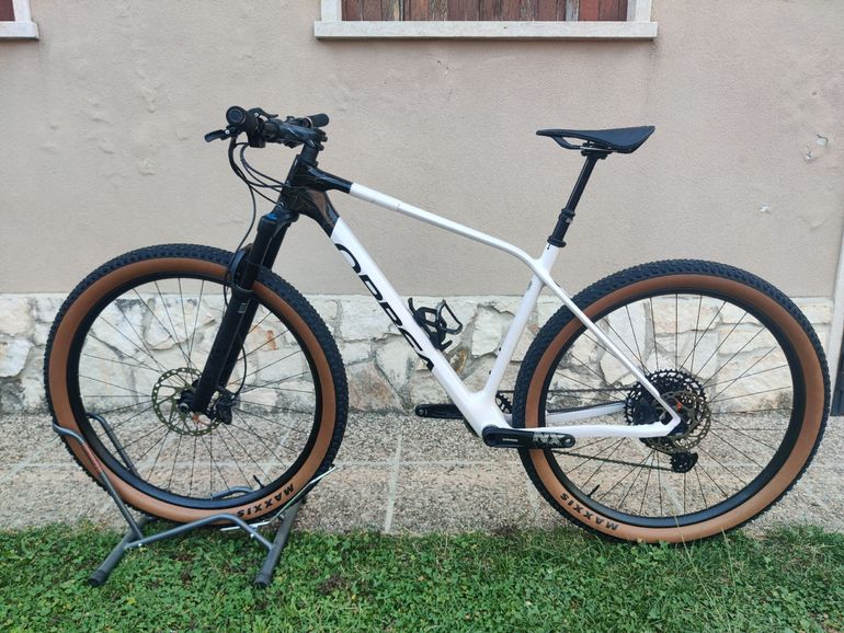 Used Orbea OMX Custom 2024 Mountainbike, White — image 2 of 8