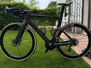 Scott Foil RC Ultimate 2023 2023 Road & Gravel usato, Nero — immagine 2 di 13