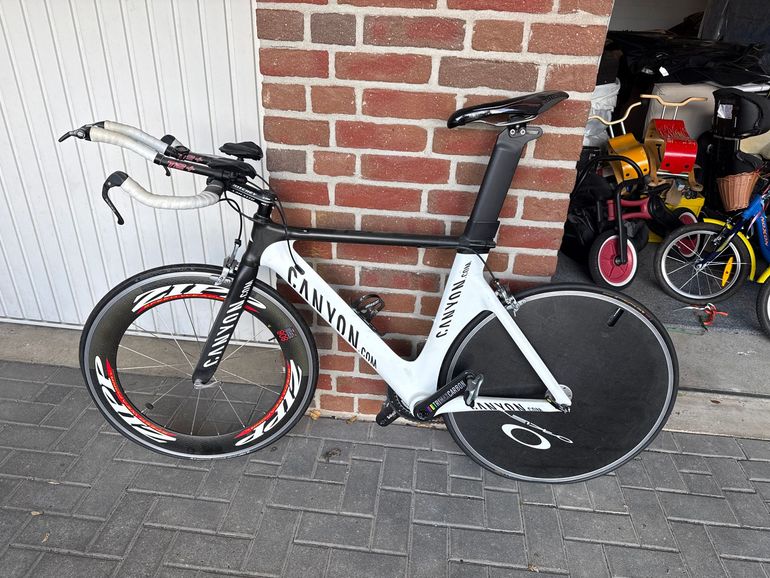 Canyon Speedmax Shimano Dura Ace 2015 Road & Gravel usato, Bianco — immagine 2 di 5