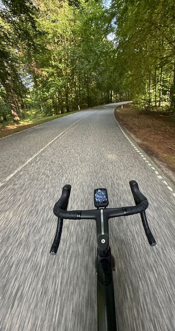 Used Cannondale SuperSix EVO SRAM Red eTap AXS 2023 Road & Gravel, Black — image 2 of 3