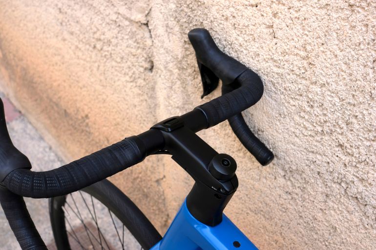 Used BMC Roadmachine TWO 2024 2024 Road & Gravel, Blue — image 26 of 27