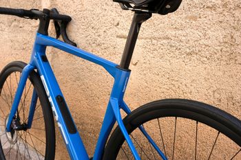 Used BMC Roadmachine TWO 2024 2024 Road & Gravel, Blue — image 18 of 27