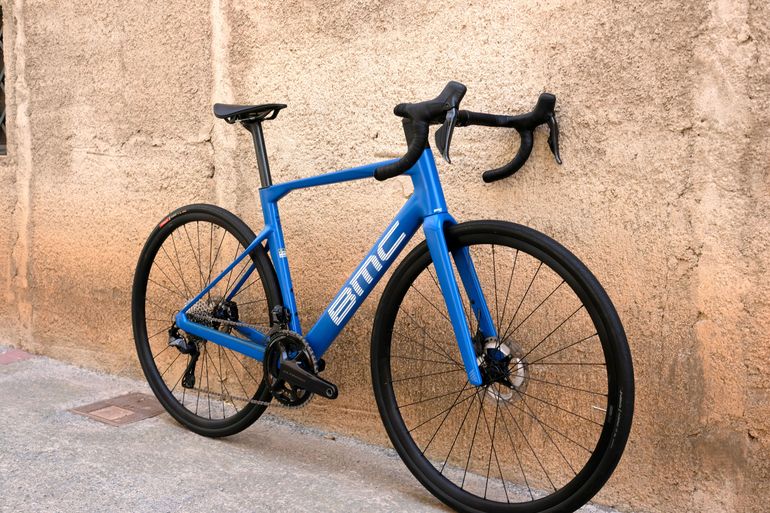 Used BMC Roadmachine TWO 2024 2024 Road & Gravel, Blue — image 4 of 27