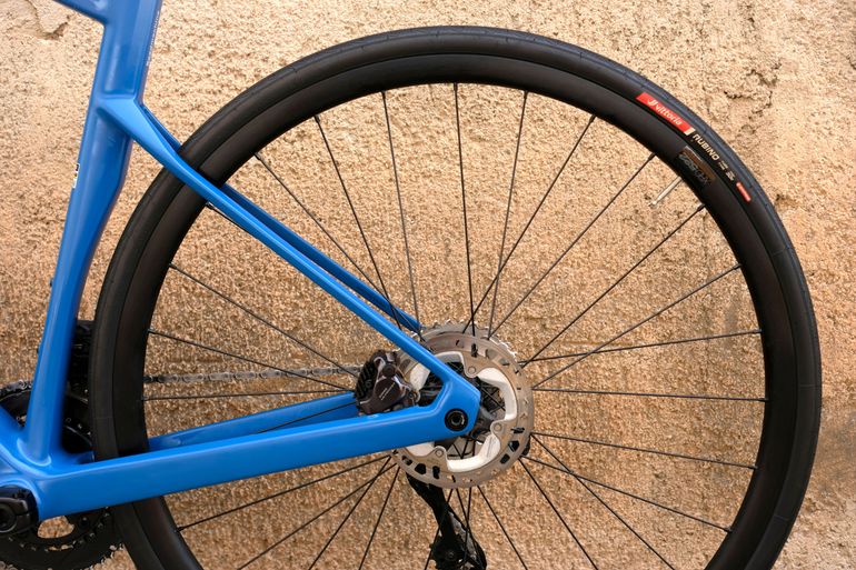 Used BMC Roadmachine TWO 2024 2024 Road & Gravel, Blue — image 25 of 27