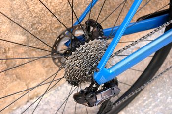 Used BMC Roadmachine TWO 2024 2024 Road & Gravel, Blue — image 10 of 27