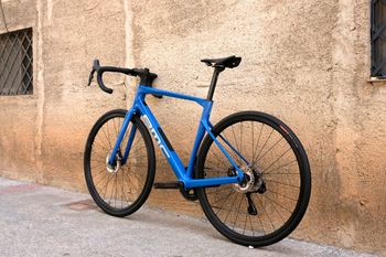 Used BMC Roadmachine TWO 2024 2024 Road & Gravel, Blue — image 17 of 27