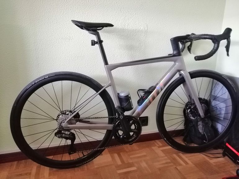 Używany BMC Roadmachine 01 FIVE 2023 2023 Road & Gravel — zdjęcie 3 z 3