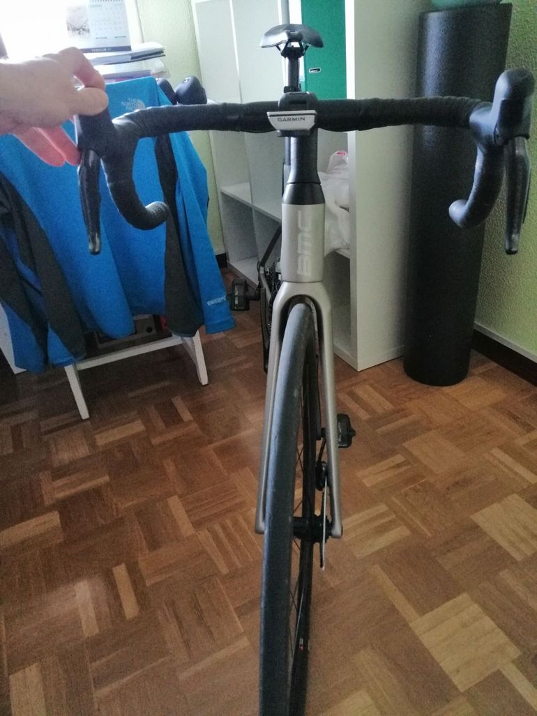 Używany BMC Roadmachine 01 FIVE 2023 2023 Road & Gravel — zdjęcie 2 z 3