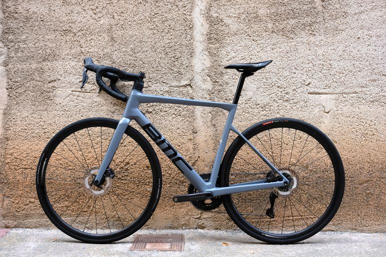 BMC Teammachine SLR TWO 2026 2026 Road & Gravel usato, Grigio chiaro — immagine 12 di 19