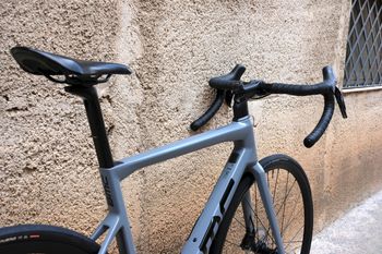 BMC Teammachine SLR TWO 2026 2026 Road & Gravel usato, Grigio chiaro — immagine 9 di 19