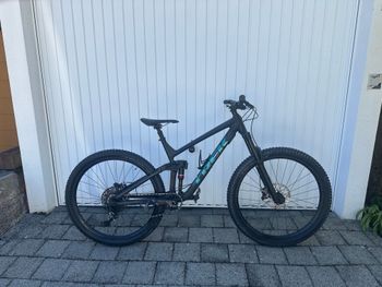Used Trek Slash 8 2019 2019 MTB