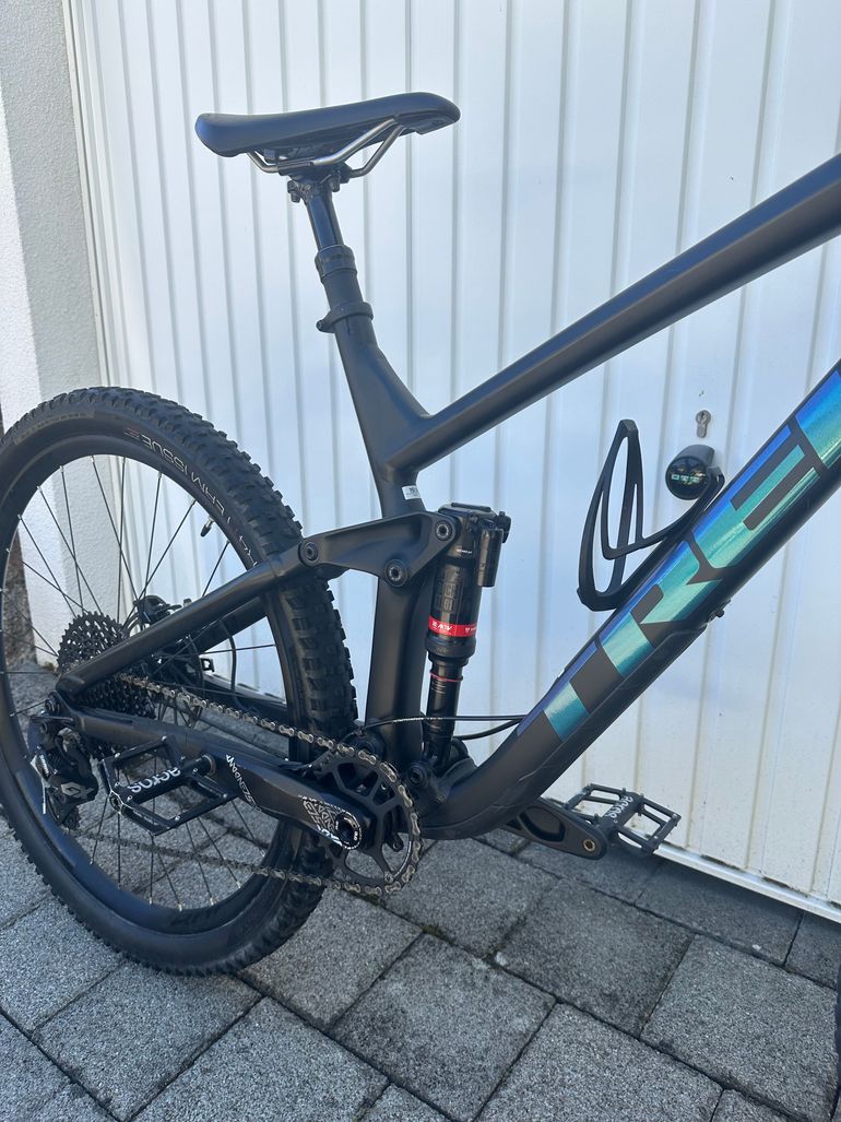 Käytetty Trek Slash 8 2019 2019 Mountainbike — kuva 2 / 13