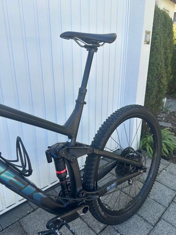 Käytetty Trek Slash 8 2019 2019 Mountainbike — kuva 7 / 13