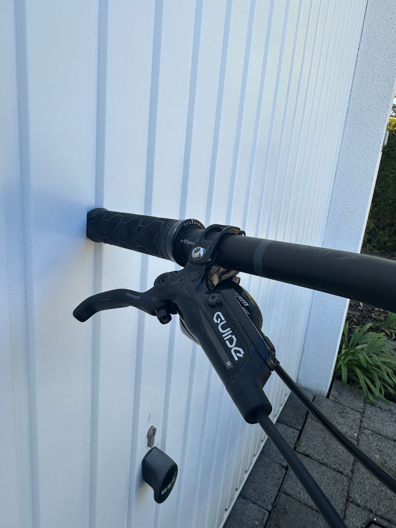 Käytetty Trek Slash 8 2019 2019 Mountainbike — kuva 11 / 13