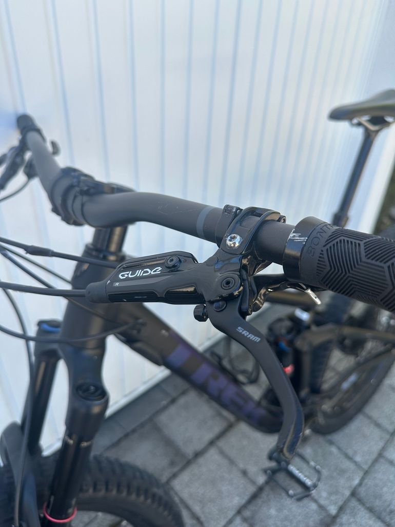 Käytetty Trek Slash 8 2019 2019 Mountainbike — kuva 6 / 13