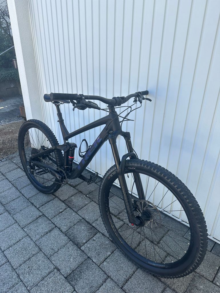 Käytetty Trek Slash 8 2019 2019 Mountainbike — kuva 3 / 13