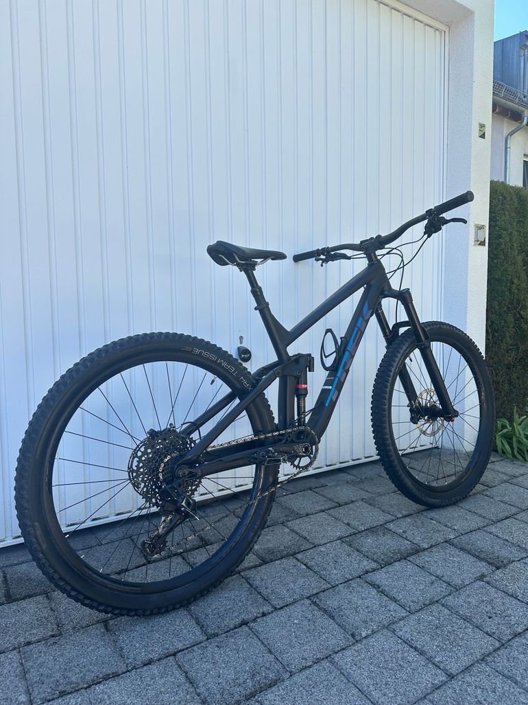 Käytetty Trek Slash 8 2019 2019 Mountainbike — kuva 4 / 13