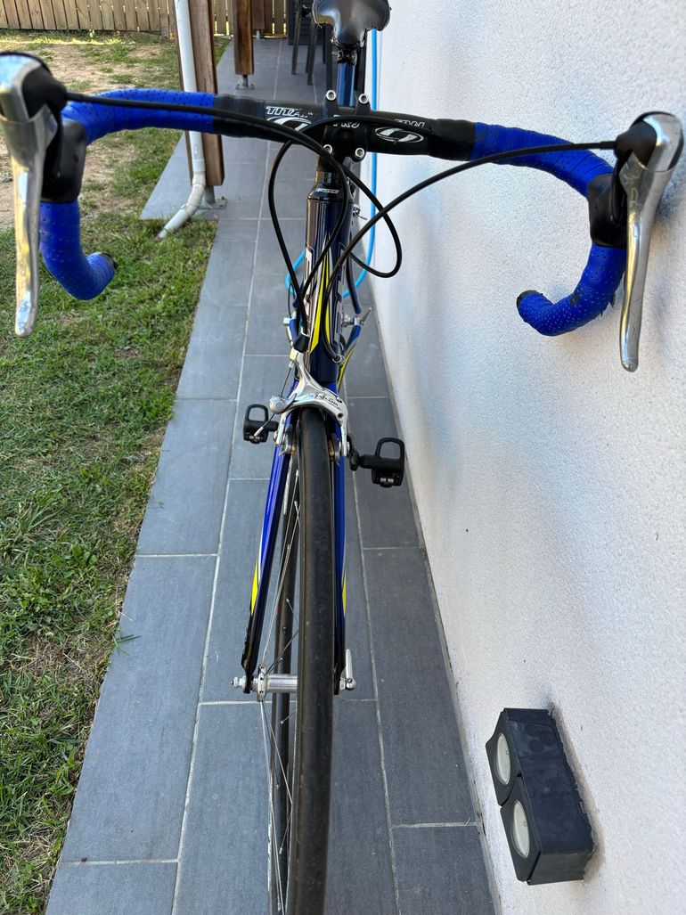 Used BH Custom Shimano Ultegra 2016 Road & Gravel, Blue — image 4 of 11