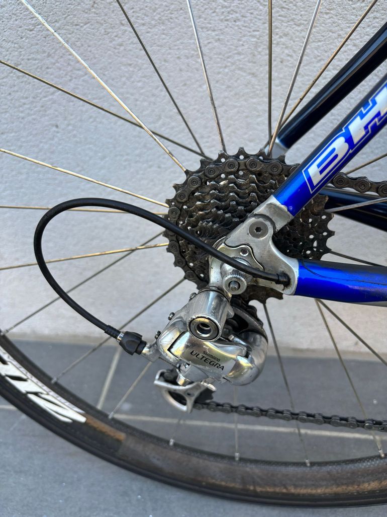 Used BH Custom Shimano Ultegra 2016 Road & Gravel, Blue — image 2 of 11