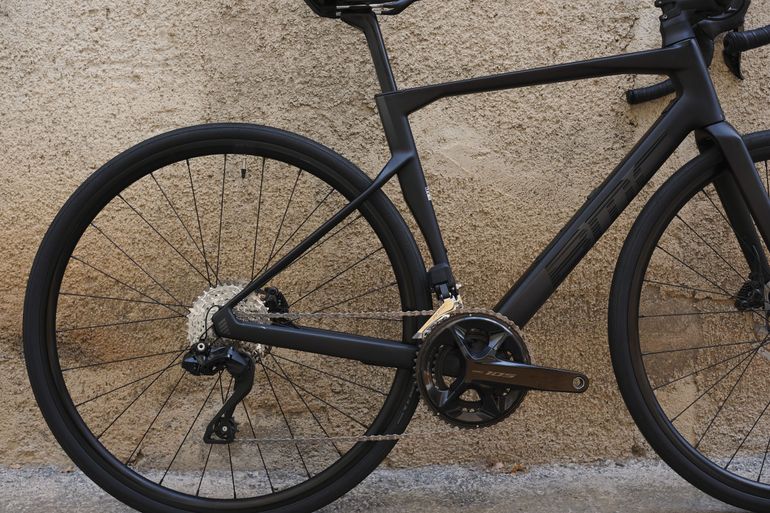 Used BMC Roadmachine TWO 2026 2026 Road & Gravel, Black — image 5 of 18