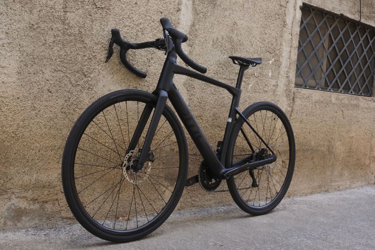 Used BMC Roadmachine TWO 2026 2026 Road & Gravel, Black — image 12 of 18