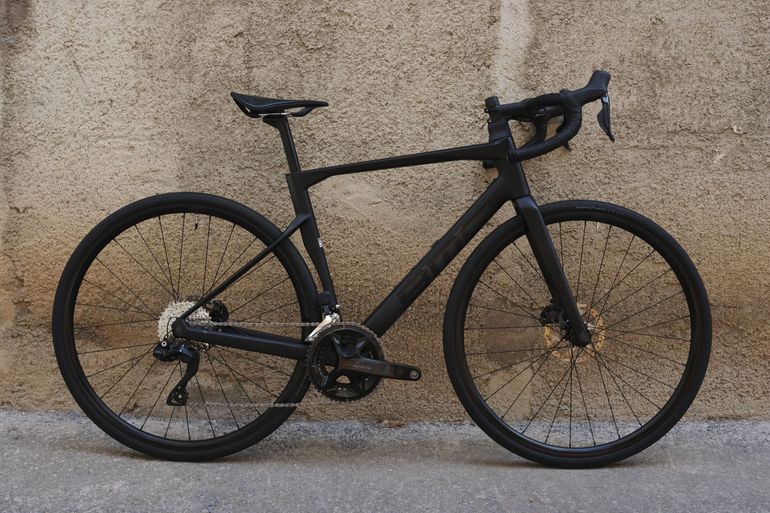 Used BMC Roadmachine TWO 2026 2026 Road & Gravel, Black — image 10 of 18