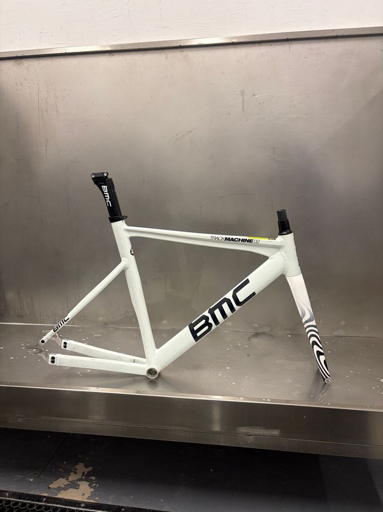 Used BMC TRACKMACHINE 02 2019 Frameset 2019 Road & Gravel, White — image 6 of 6