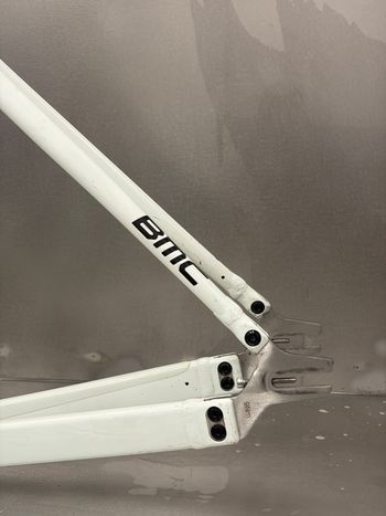 Used BMC TRACKMACHINE 02 2019 Frameset 2019 Road & Gravel, White — image 3 of 6