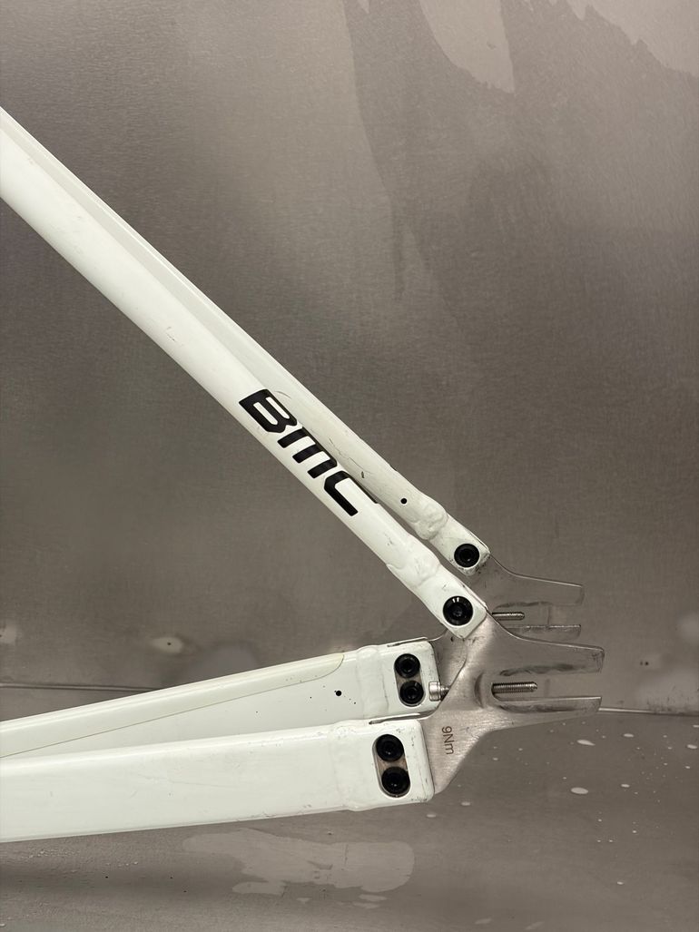 Used BMC TRACKMACHINE 02 2019 Frameset 2019 Road & Gravel, White — image 3 of 6