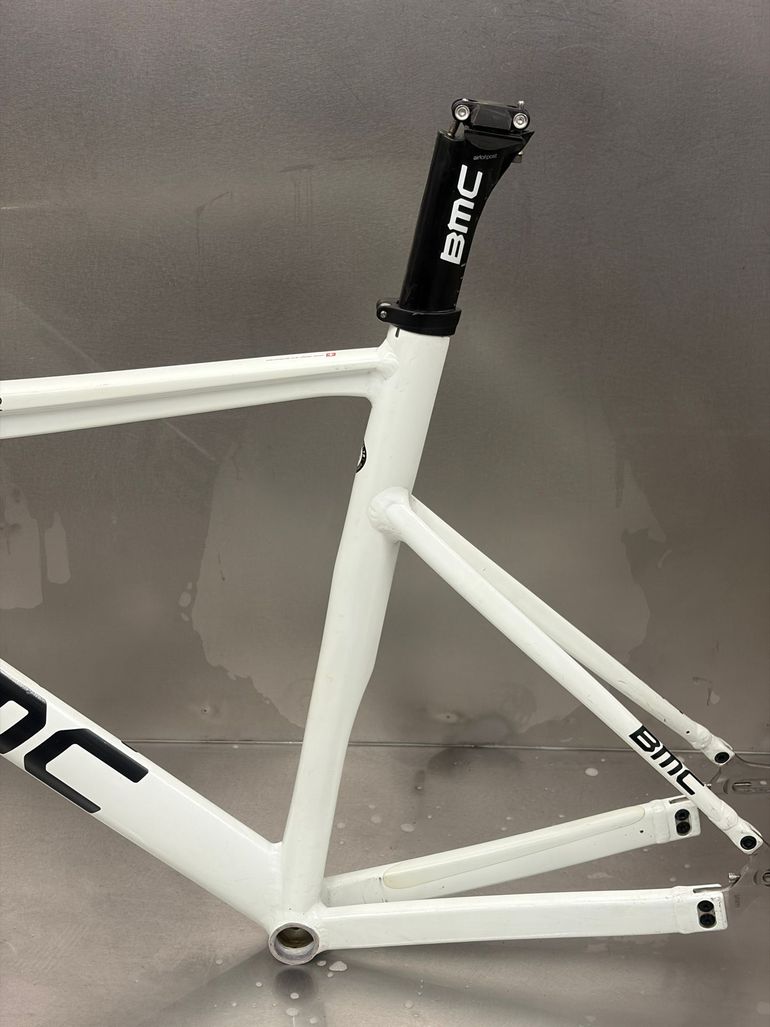 Used BMC TRACKMACHINE 02 2019 Frameset 2019 Road & Gravel, White — image 5 of 6