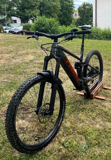 Trek Rail 9 Gen 3 2023 2023 Mountainbike usato, Grigio chiaro — immagine 2 di 7