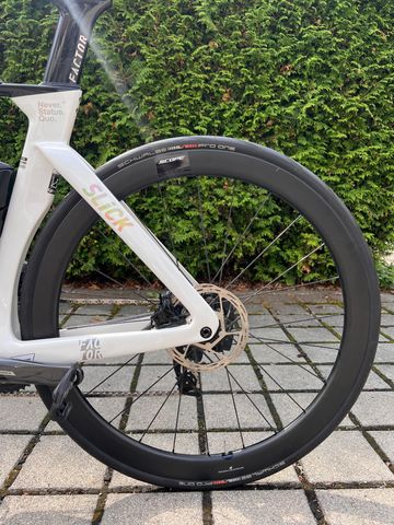 Brugt Factor SLiCK - SRAM Force w/ Power Meter 2025 2025 Road & Gravel — billede 18 af 21