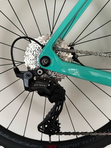 Brugt Bianchi Impulso COMP GRX 610 disc 2024 2024 Road & Gravel — billede 3 af 12