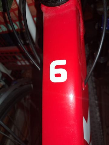 Used Trek Marlin 6 2019 2019 Mountainbike, Red, 27.5, 29 — image 2 of 9