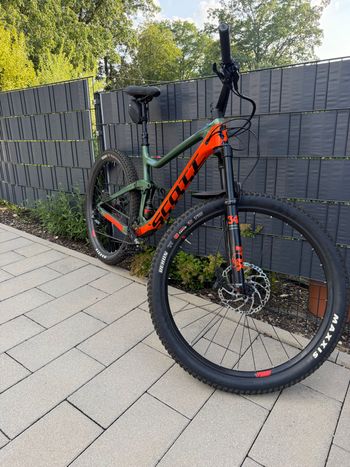 Used Scott Genius 930 2019 2019 Mountainbike, Green, 29 — image 2 of 5
