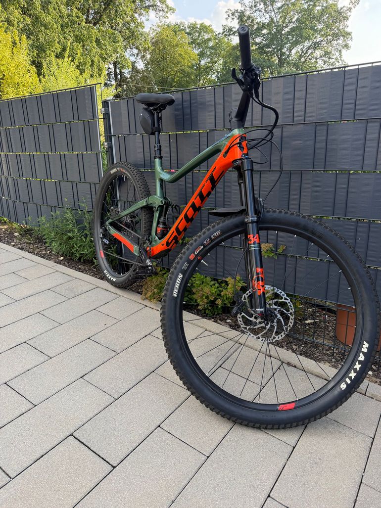 Used Scott Genius 930 2019 2019 Mountainbike, Green, 29 — image 2 of 5