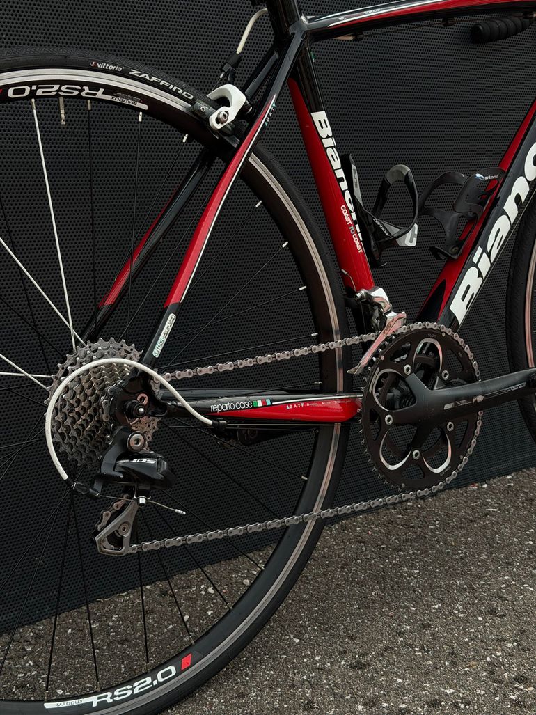 Bianchi Impulso Shimano 105 2011 Road & Gravel usato, Nero — immagine 2 di 6