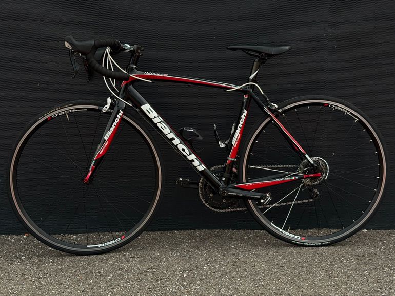 Bianchi Impulso Shimano 105 2011 Road & Gravel usato, Nero — immagine 6 di 6